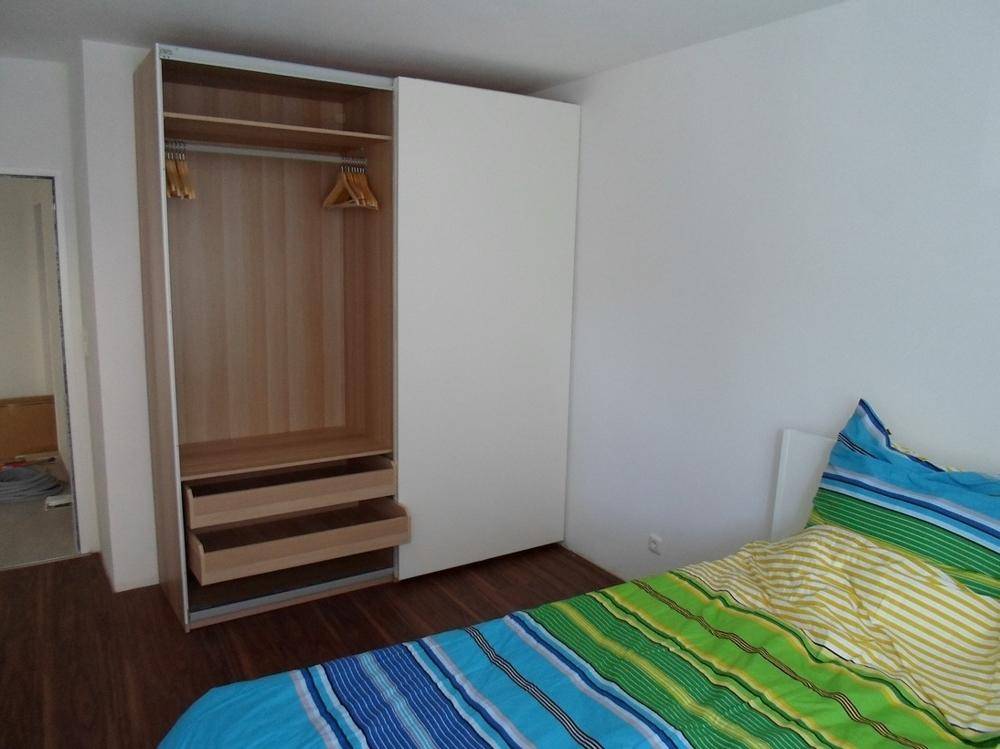 Schlafzimmer 2