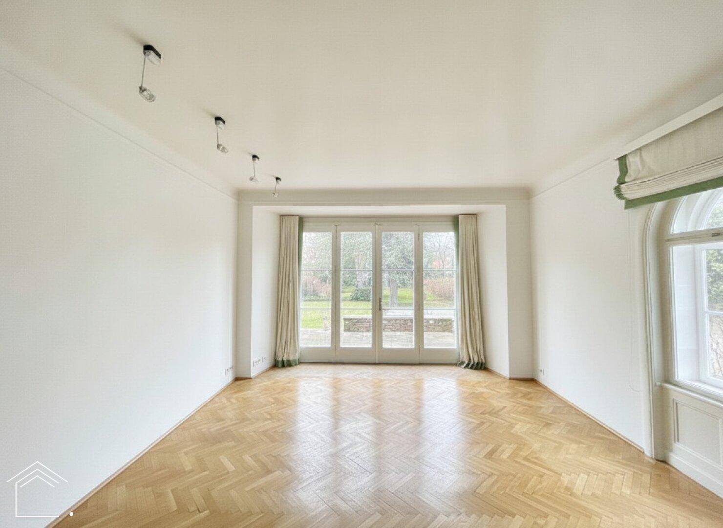 Baujuwel mit viel Platz und wunderbaren Extras in 1190 Wien – další