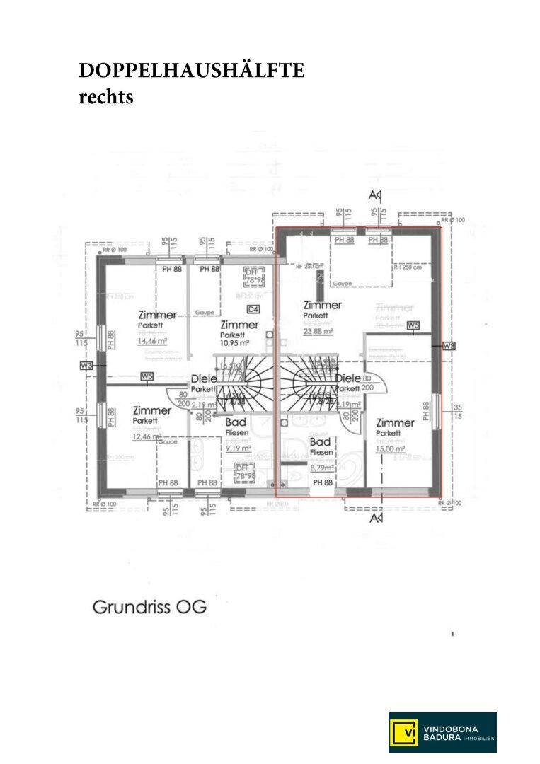 Grundriss des Obergeschosses einer Doppelhaushälfte mit Schlafzimmern und Badezimmer.