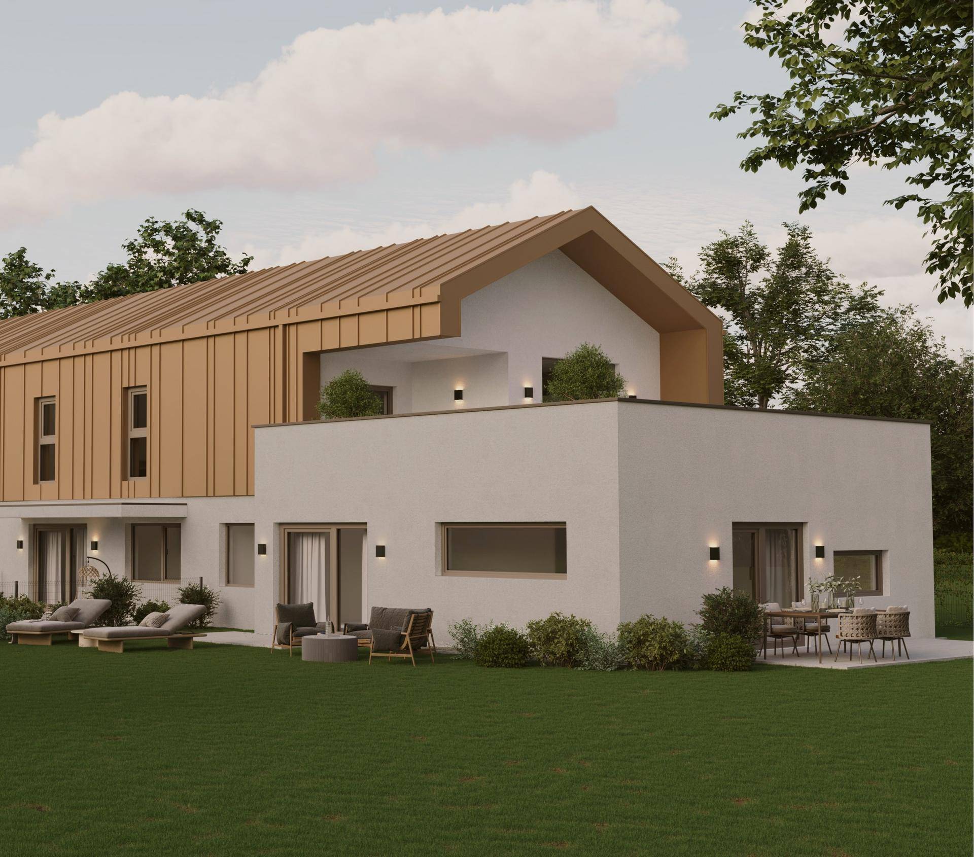 Moderne Hausfassade mit großem Garten, Rasenfläche und mehreren Terrassenbereichen.