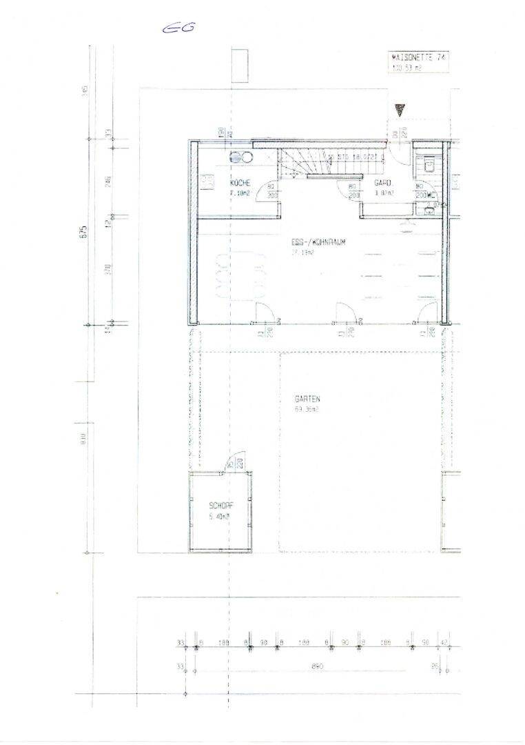 Grundriss des Erdgeschosses mit offenem Wohn-Essbereich, Küche, Garten und kleiner Loggia.