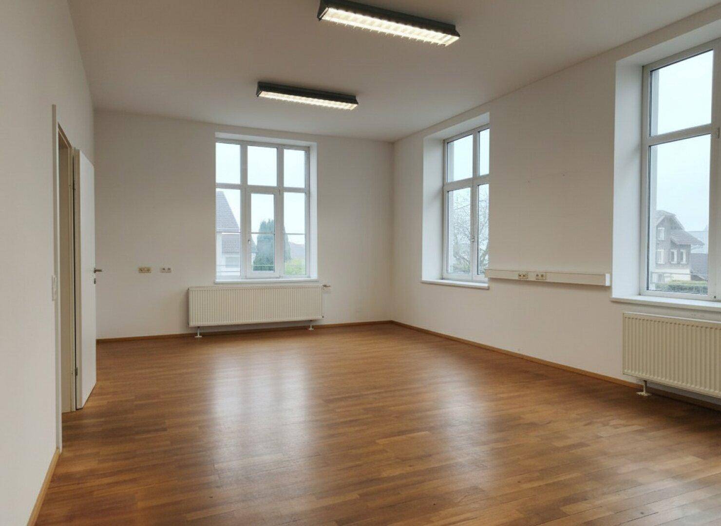 Bürofläche in Lauterach mit 3 Stellplätzen – 1. Etage, top Lage! - Ansicht 5