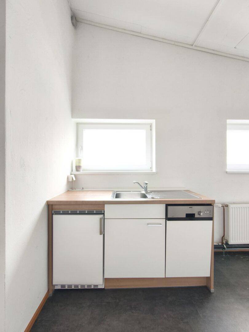 Bürofläche in Lauterach mit 3 Stellplätzen – 1. Etage, top Lage! - Ansicht 6