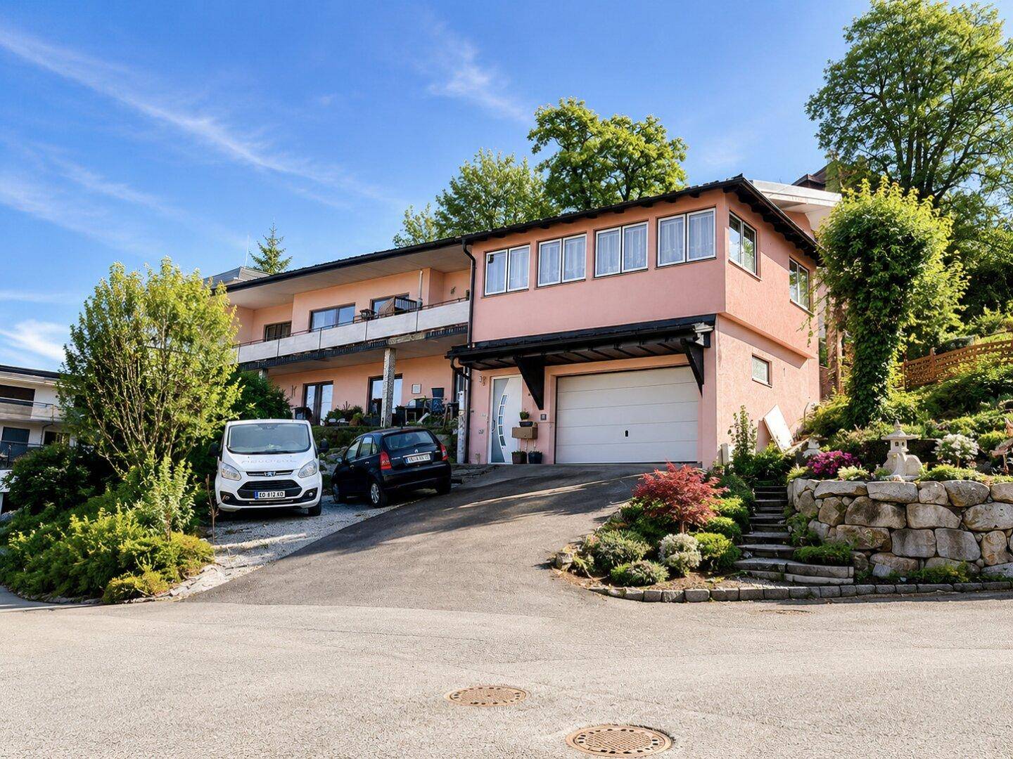 Großzügiges Einfamilienhaus in Schörfling am Attersee – Potenzial mit Terrasse &amp; Garage! - Ansicht 2