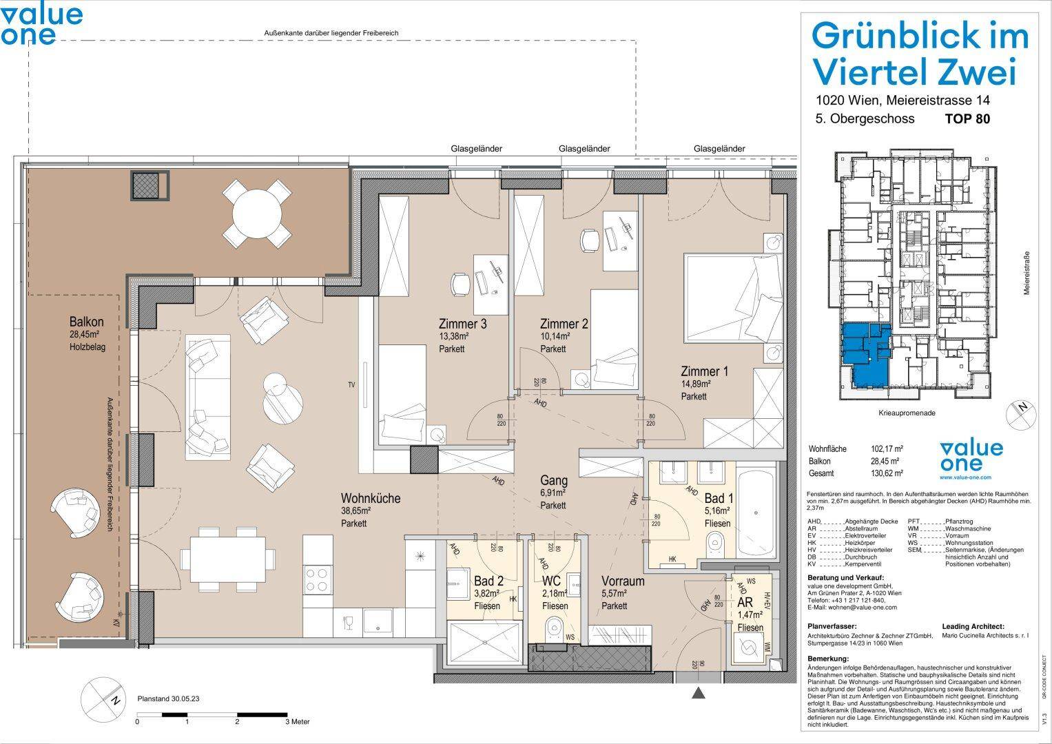 Detaillierter Grundriss einer Wohnung mit drei Zimmern, Balkon und offener Wohnküche.