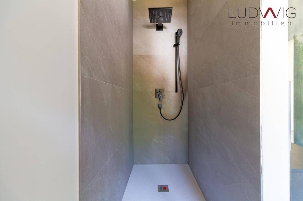 Dusche