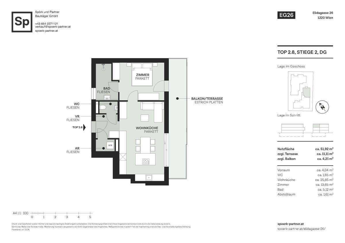 Grundriss einer Dachgeschosswohnung mit offener Wohnküche, einem Schlafzimmer, Bad, WC, Abstellraum und Balkon/Terrasse.