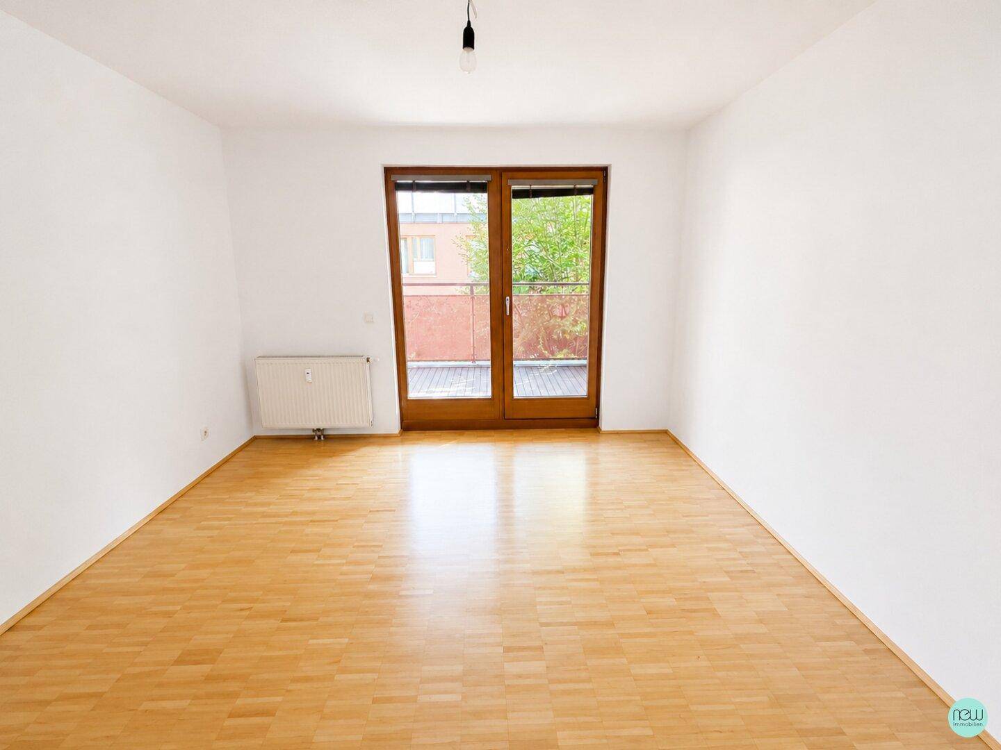 moderne, helle 2-Zimmer-Wohnung mit hofseitigem Balkon + allgemeiner Dachterrasse – pohled 4