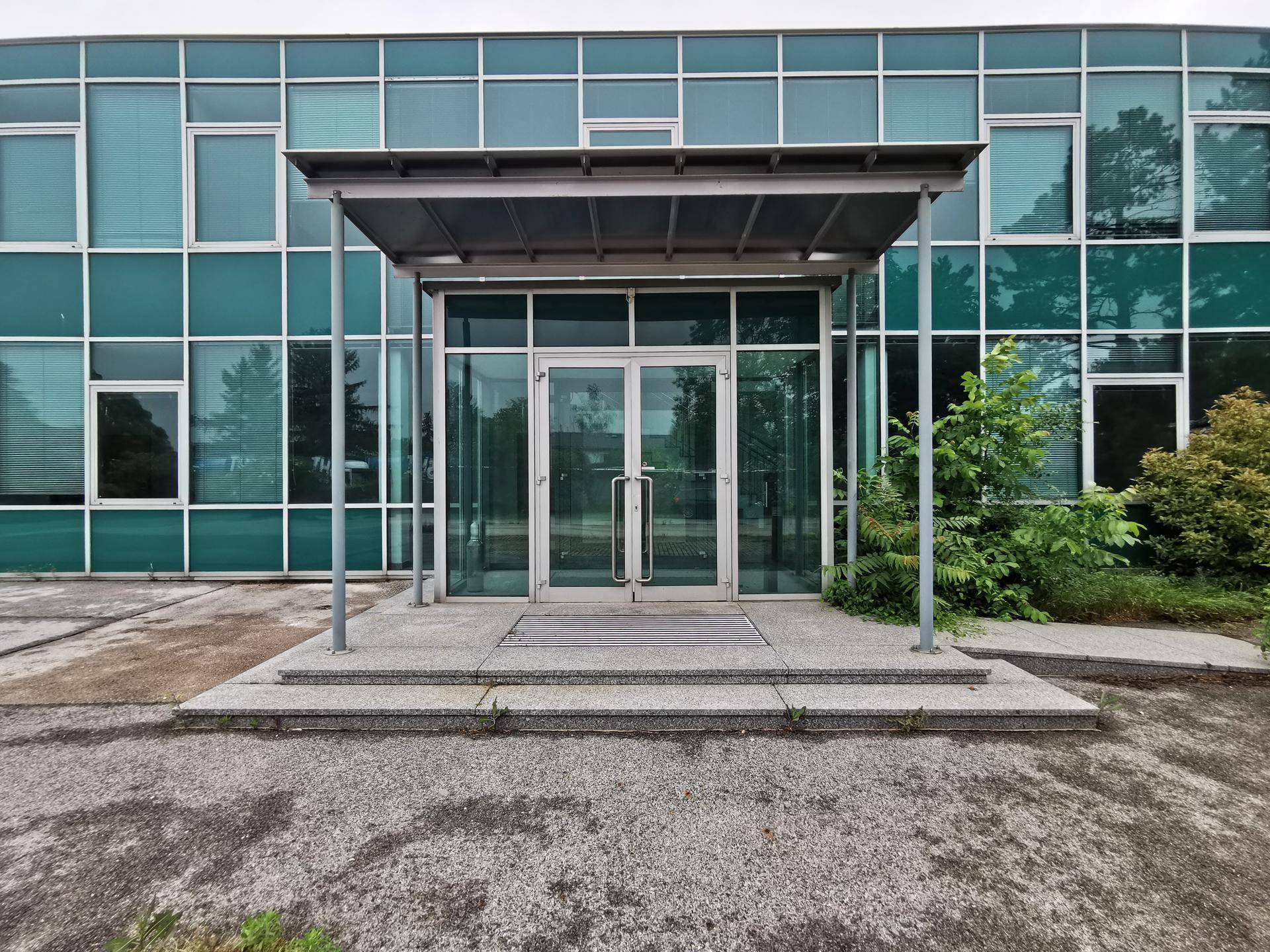 Perchtoldsdorf - Büroliegenschaft, 45 KFZ Stellplätze, Nahbereich Bahnhof, A2, A23, S1, A21 Anbindung - Ansicht 2