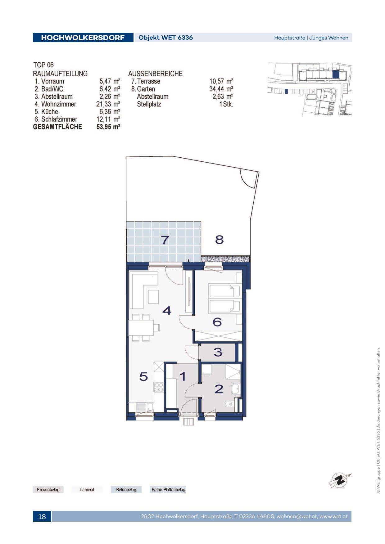Grundriss einer Wohnung mit offenem Wohnbereich, Schlafzimmer, Bad und Zugang zu einer Terrasse.
