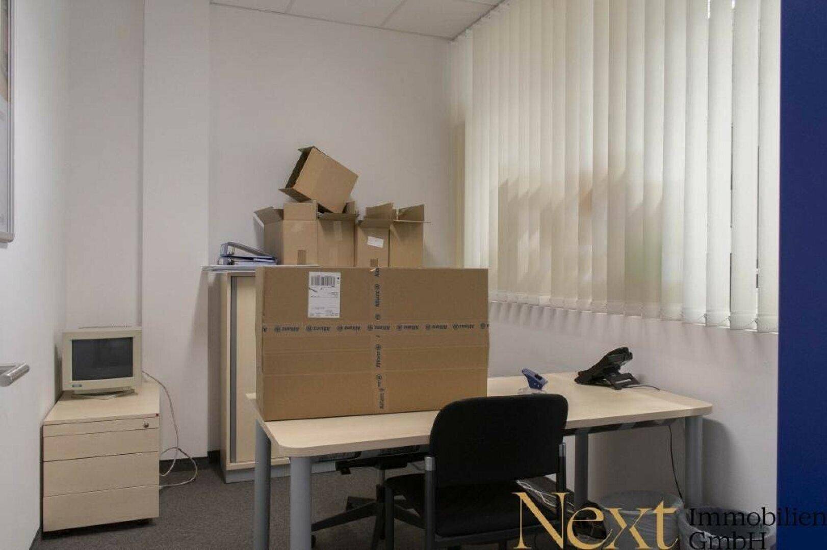 Neuwertige ca. 200m² große Bürofläche im Bürocenter Vöcklabruck zu vermieten - Więcej