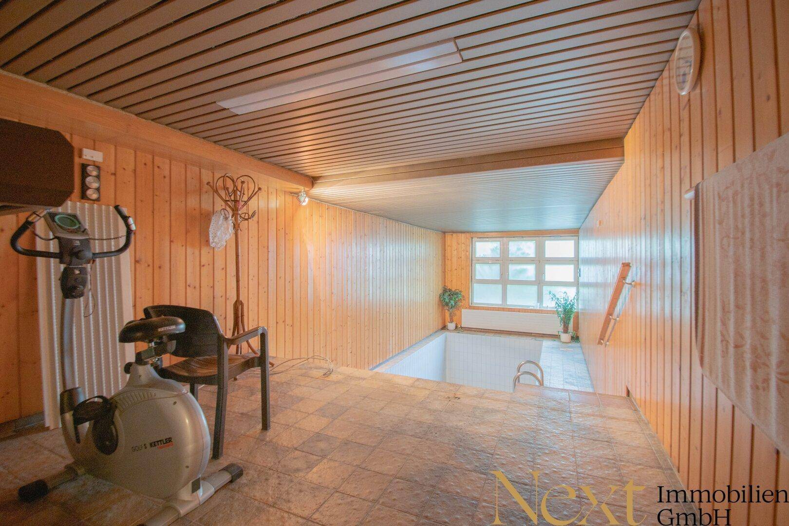 Indoor-Swimmingpool II