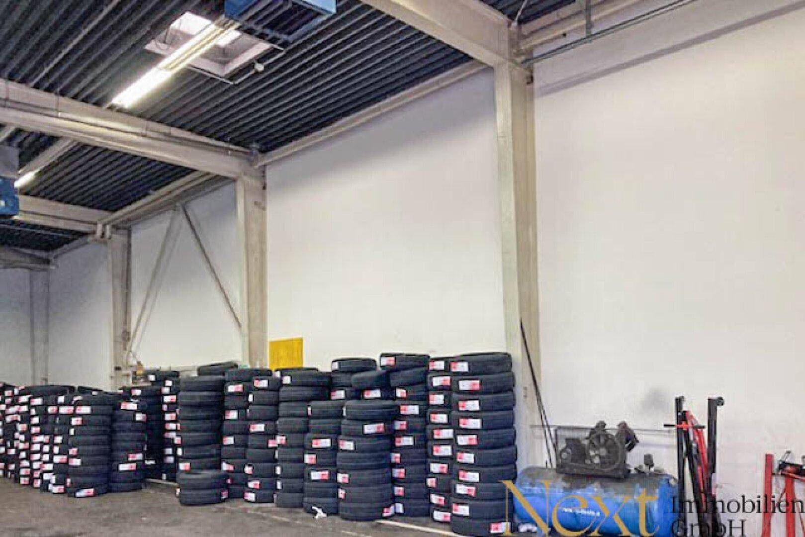 Lagerhalle mit 2 Rolltoren in Leonding zu vermieten! – pohled 2