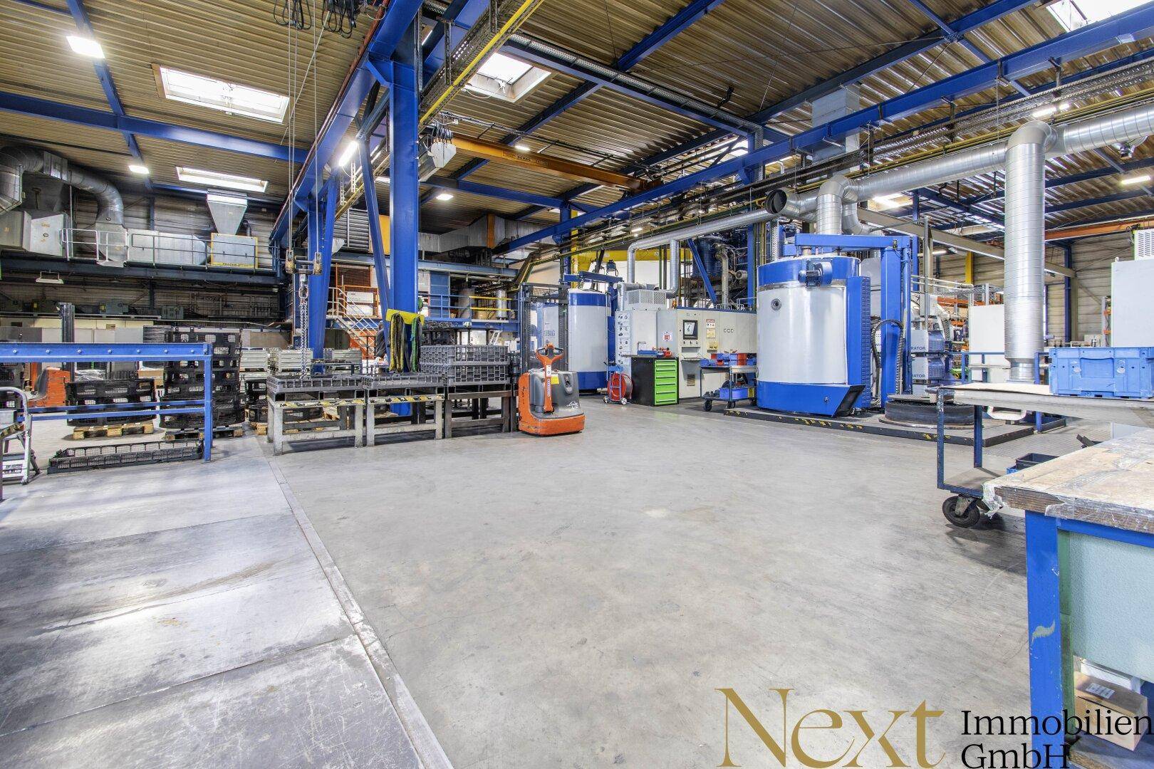 Vielseitige Lager- und Produktionshalle mit Büro in Top-Lage von Marchtrenk zu vermieten! 2.500 KVA vorhanden! - Ansicht 4