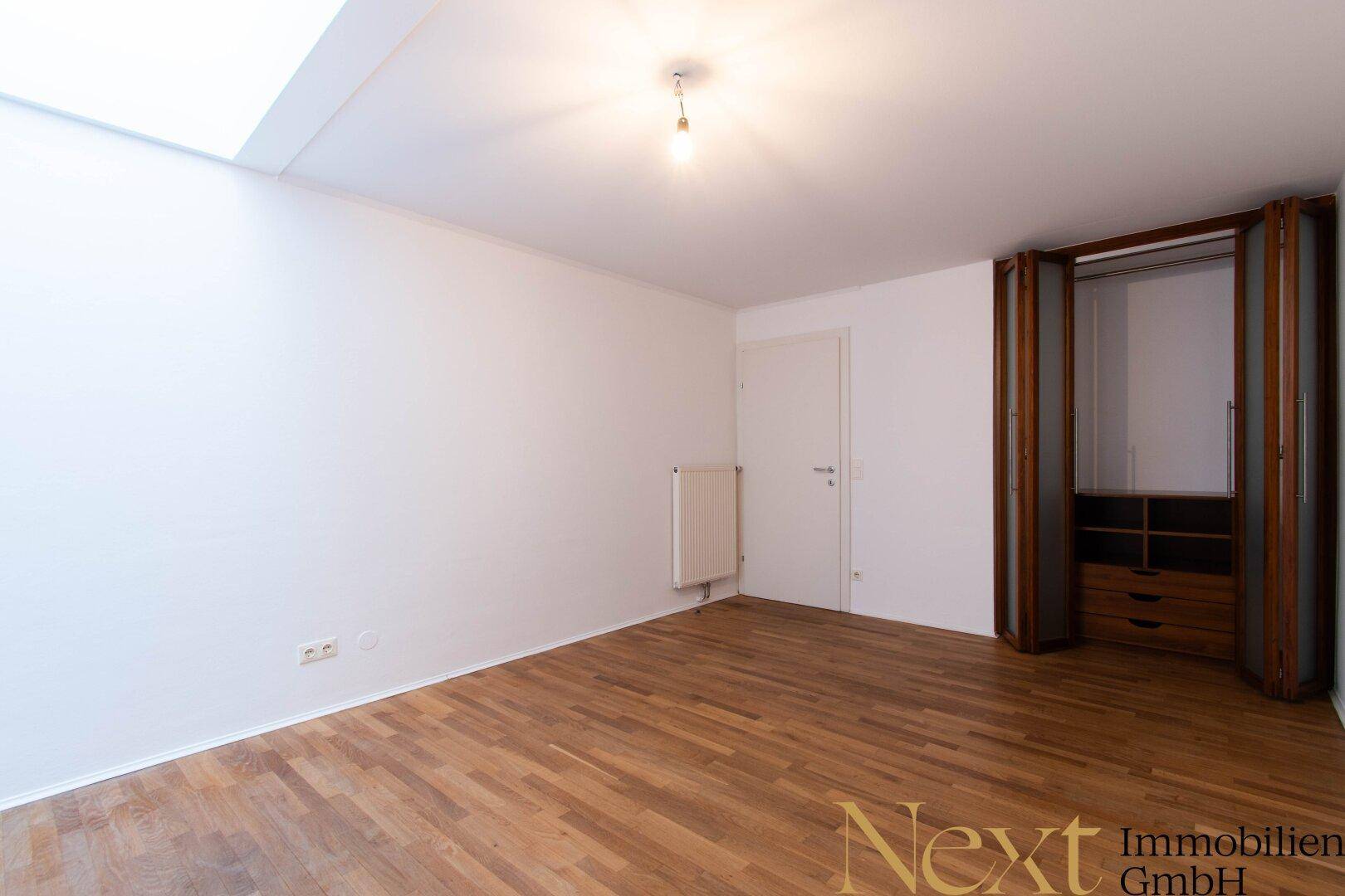 Schlafzimmer 2/Schrankraum II 4.OG