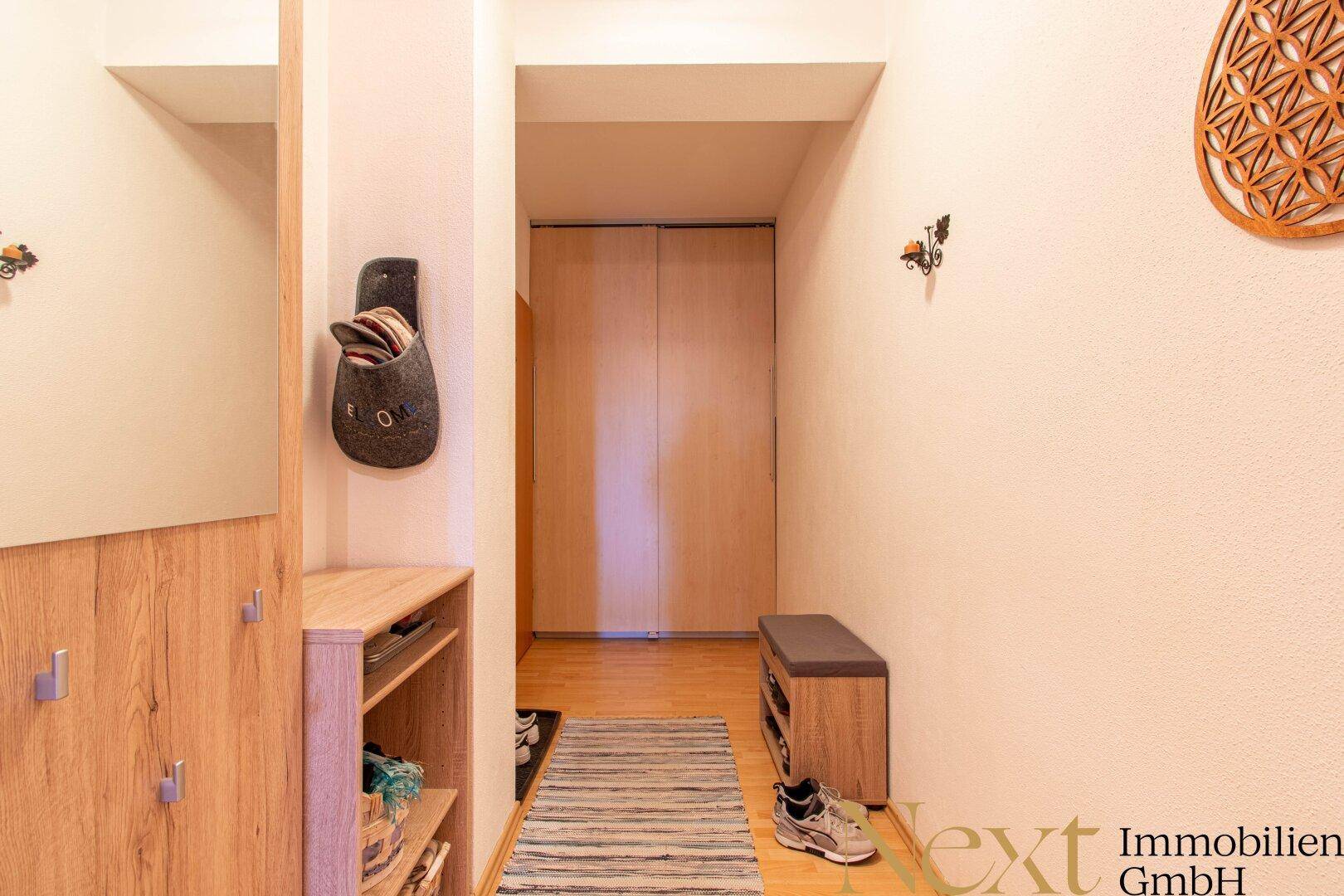 Vorraum/Garderobe