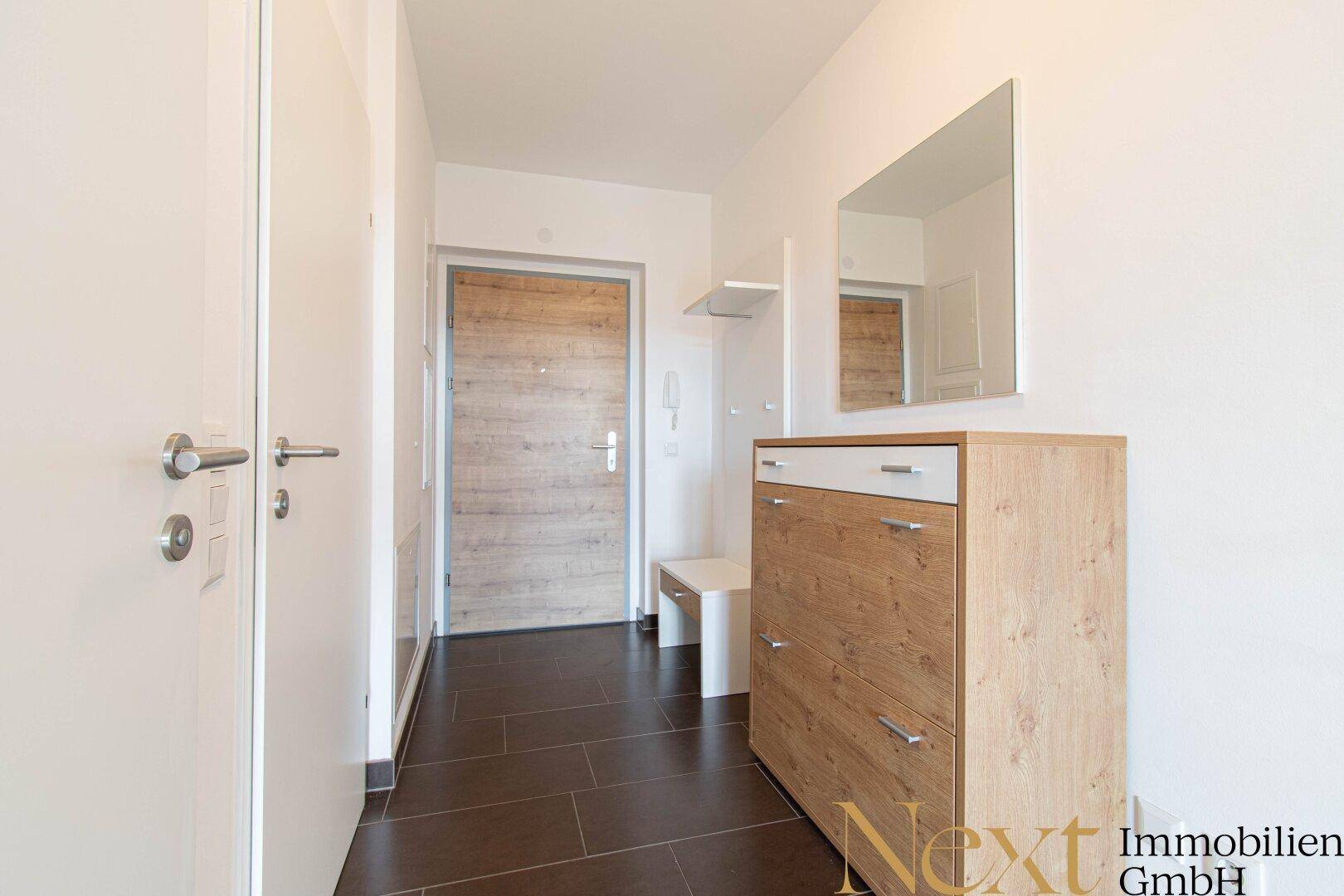 Vorraum/Garderobe
