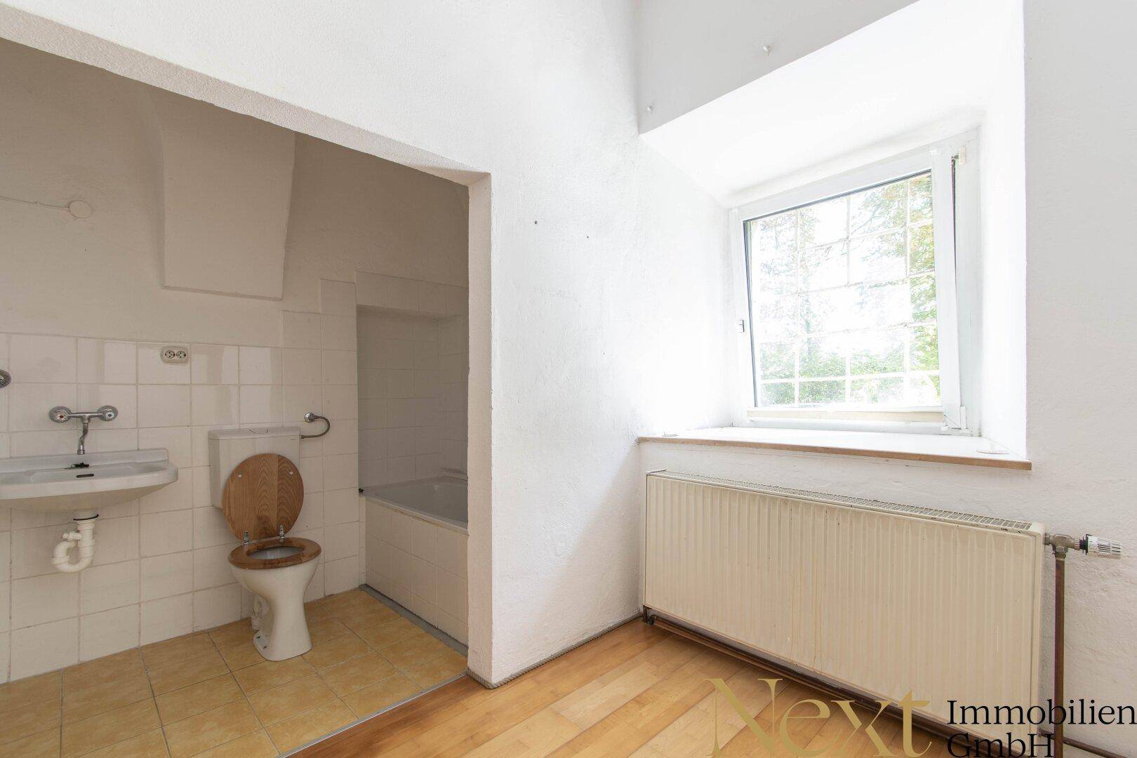 Ankleideraum & Badezimmer