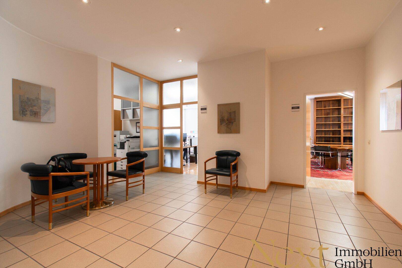 Helles Büro mit Terrasse in zentraler Lage in Linz/Urfahr zu vermieten! - Ansicht 3