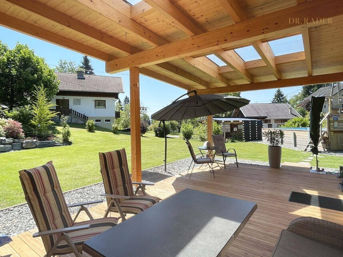 Überdachte Terrasse