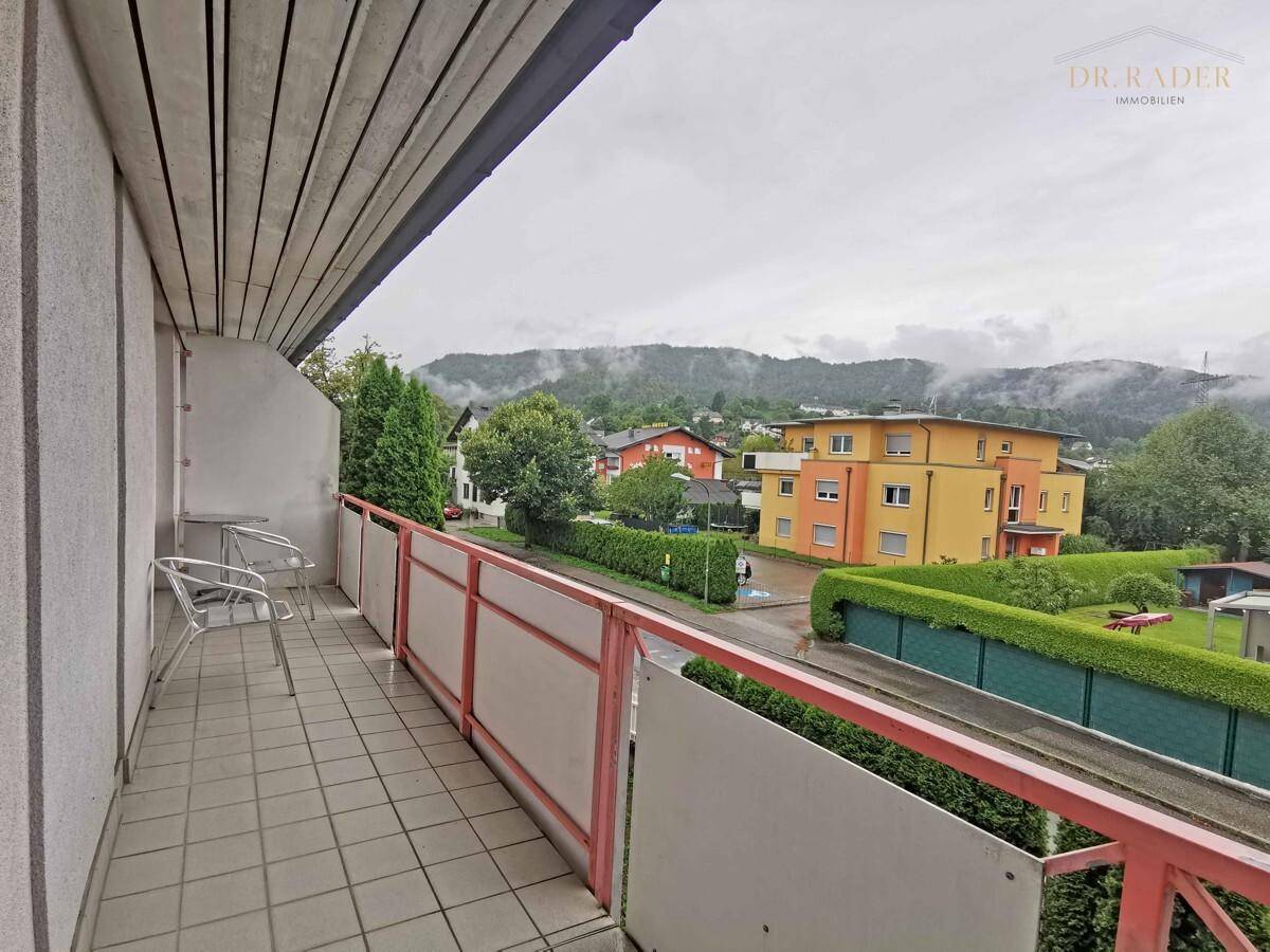 Überadachter Balkon