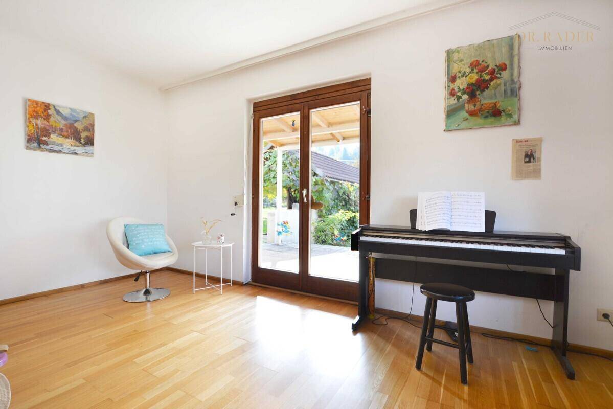 Zimmer mit Ausgang auf die Terrasse