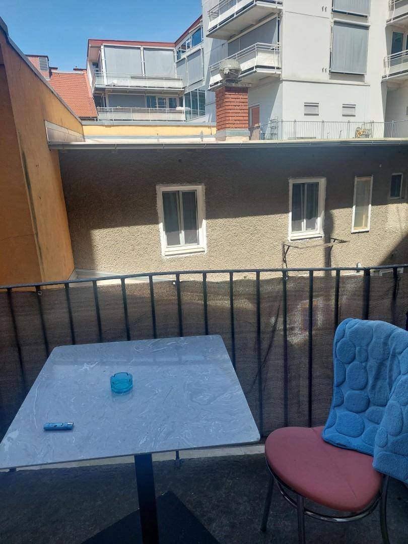 912, Balkon zum Innnenhof
