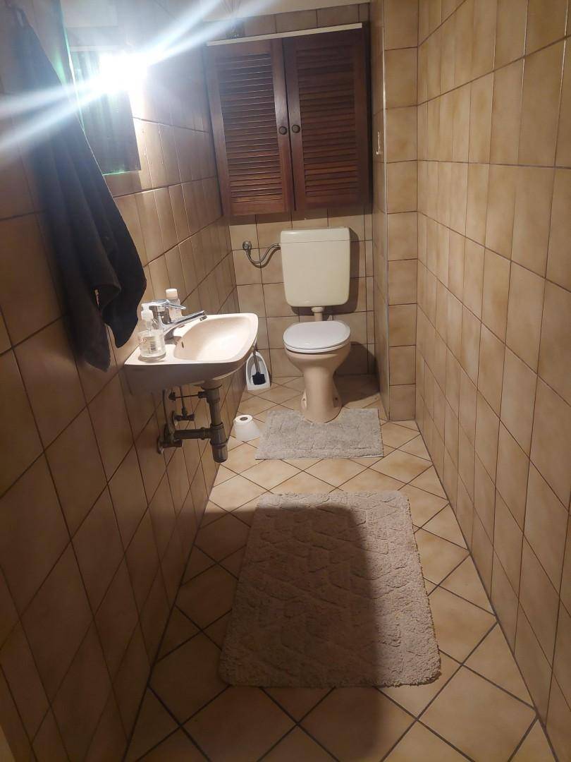 912, Toilette