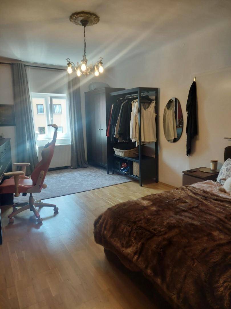 912, Zimmer 2