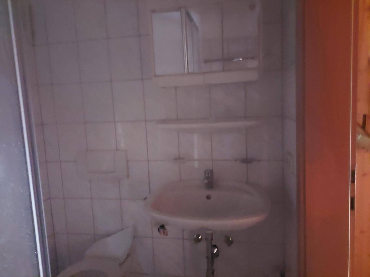 927, Dusche
