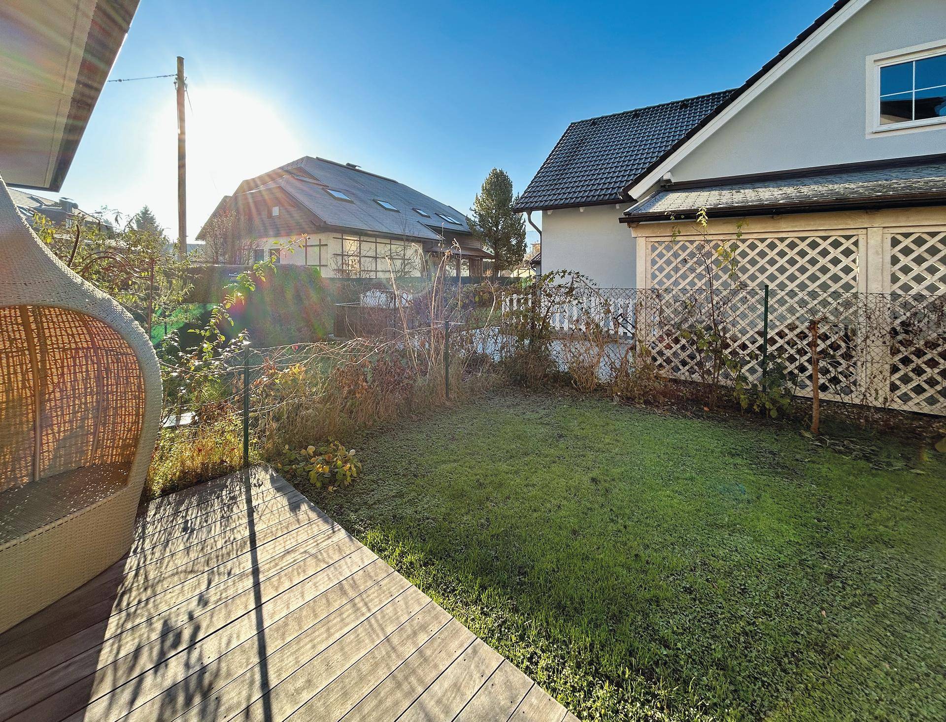 kleiner Garten mit Wohlfühl-Terrasse