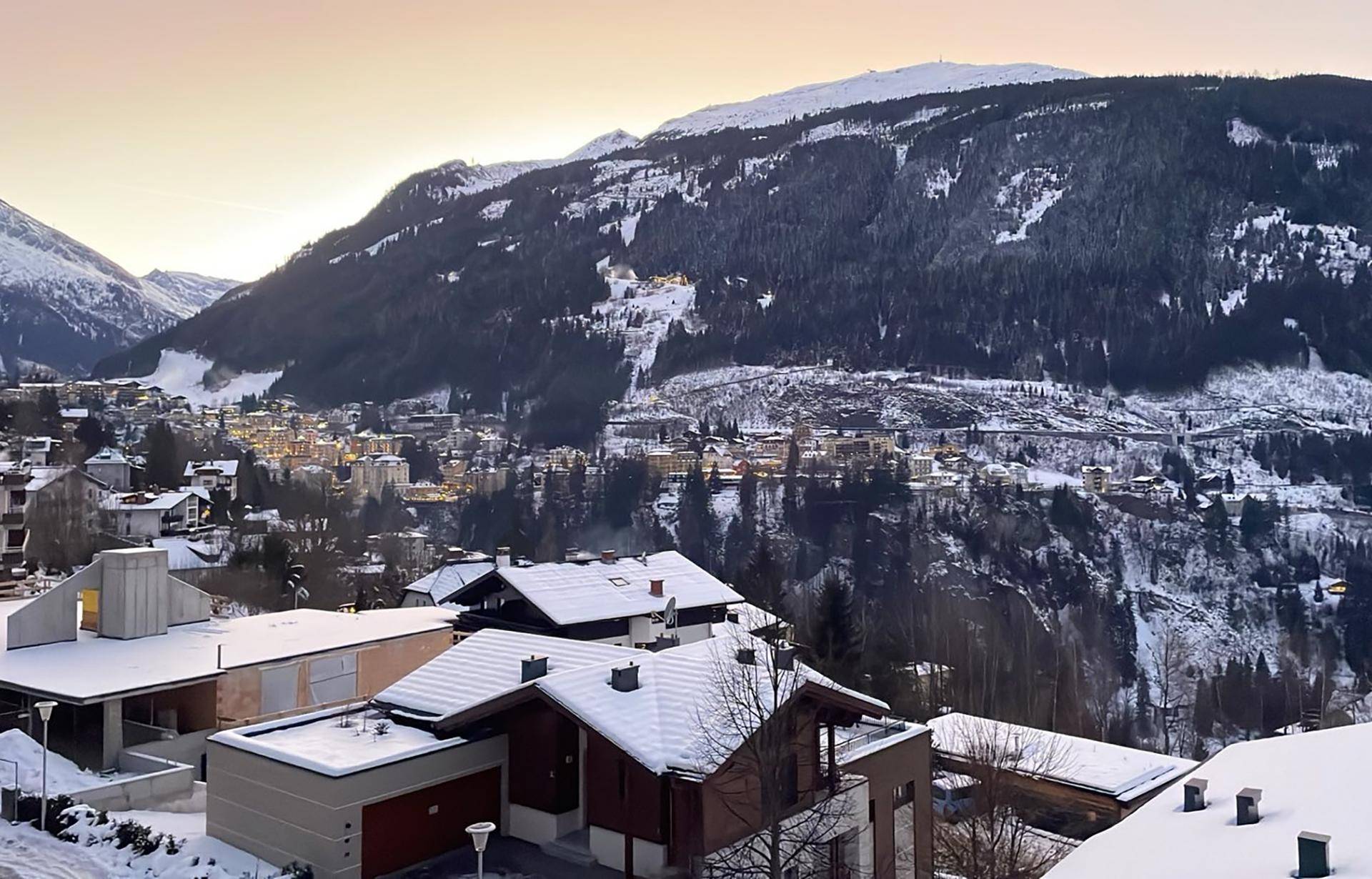 Blick über Bad Gastein von der Loggia aus