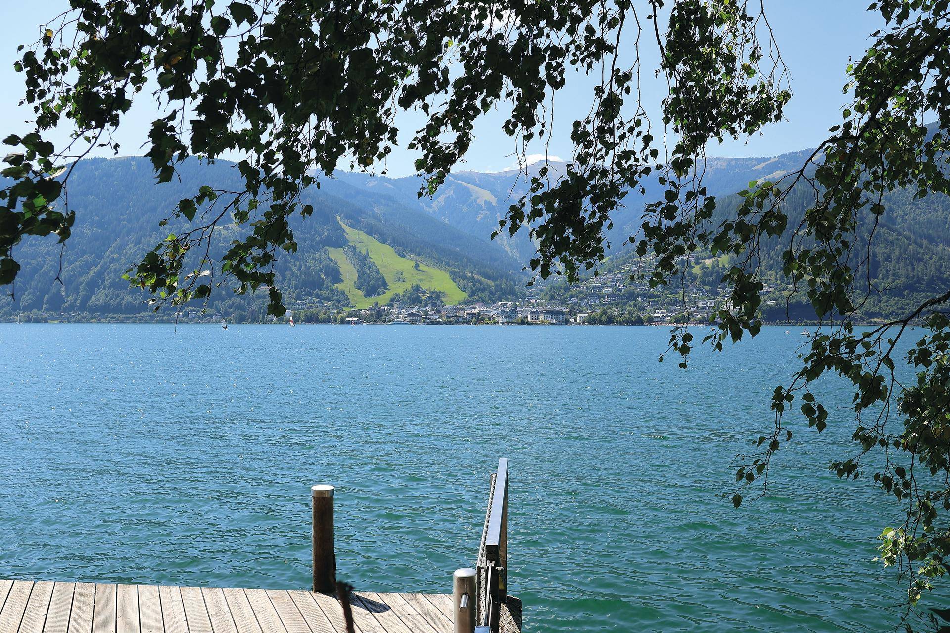 Blick auf Zell am See von Thumersbach aus