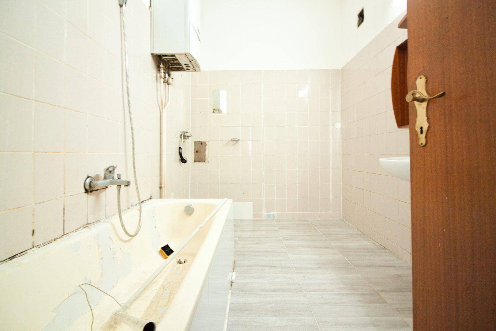 Günstige, helle 3-Zimmer Wohnung | gute Infrastruktur | 700 m zur U3 - Ansicht 5