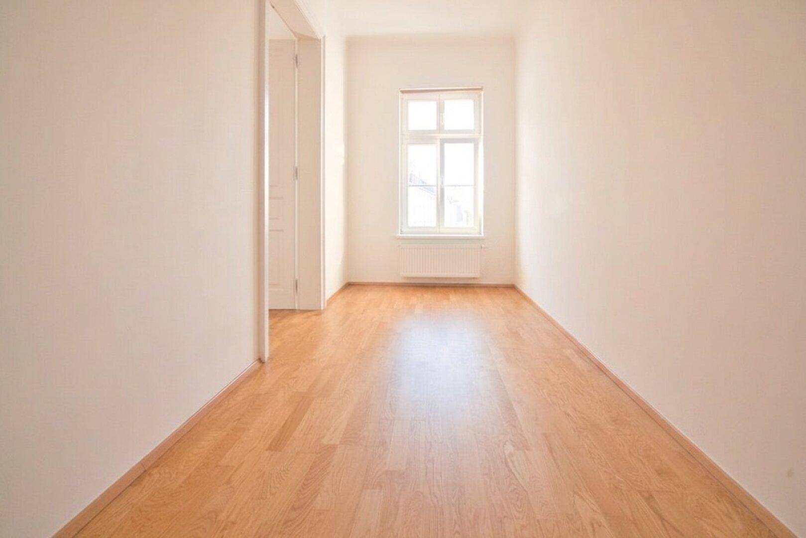 Wunderschöne 2-Zimmer-Altbauwohnung mit Parkettböden &amp; Flügeltüren | Küche &amp; Bad ausgestattet - Ansicht 4