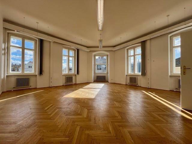 Klimatisiertes Altbaubüro mit ca. 207 m² direkt am Linzer Taubenmarkt - Ansicht 5