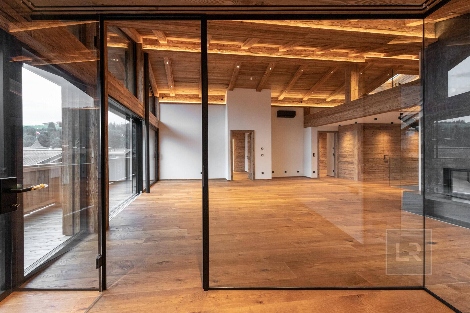 Blick Studio in das Wohnzimmer