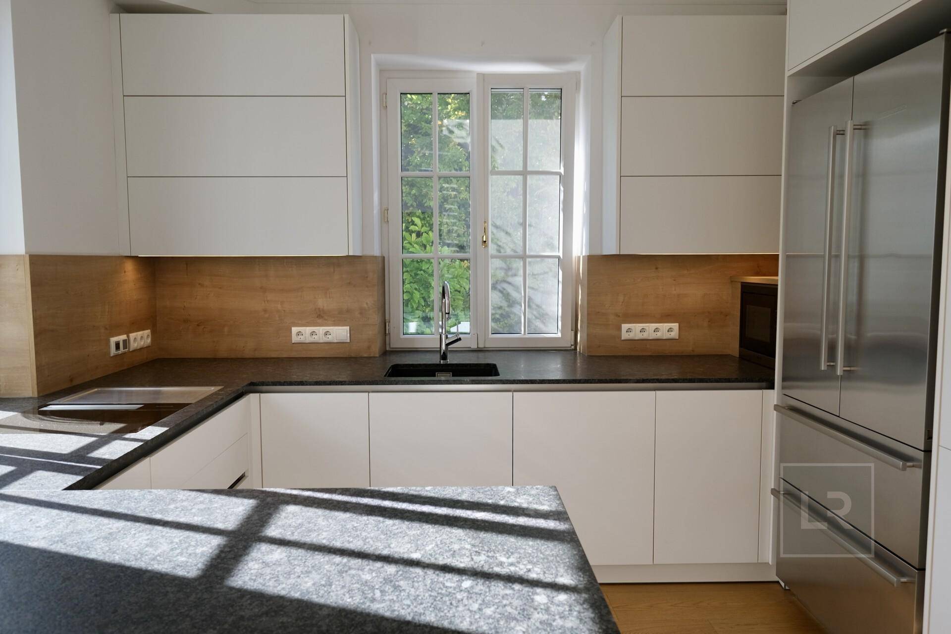 Küche mit hochwertigen Miele & Bora Geräten