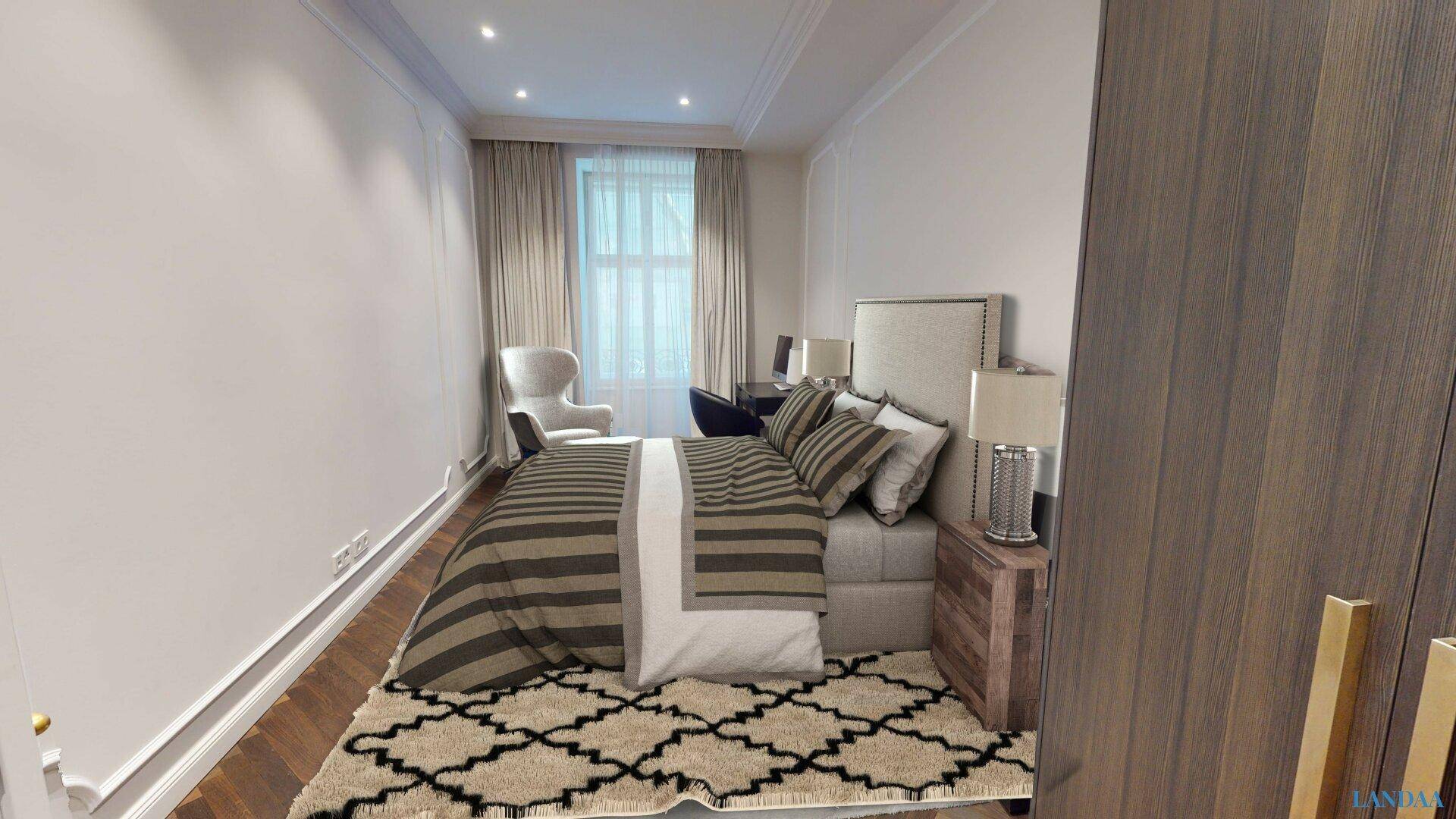 Gemütliches Schlafzimmer mit Parkettboden, großem Fenster und stilvoller Einrichtung.