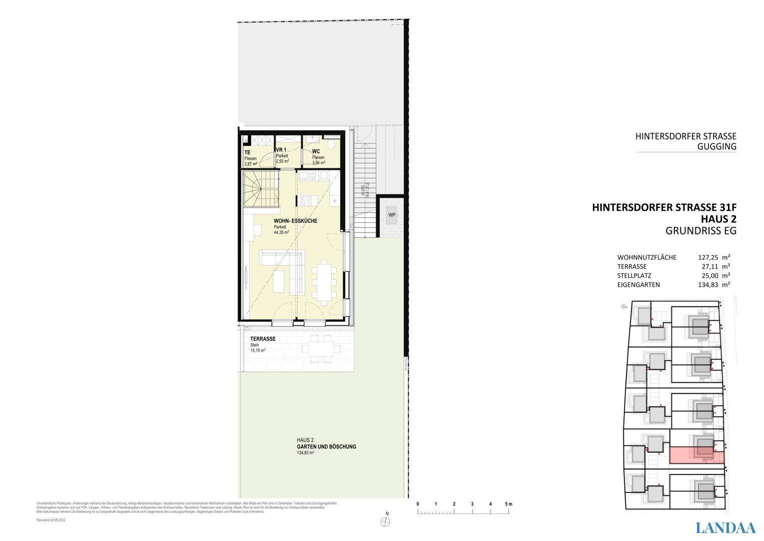Grundriss des Erdgeschosses von Haus 2 mit offenem Wohn-Essbereich, Terrasse und Garten.