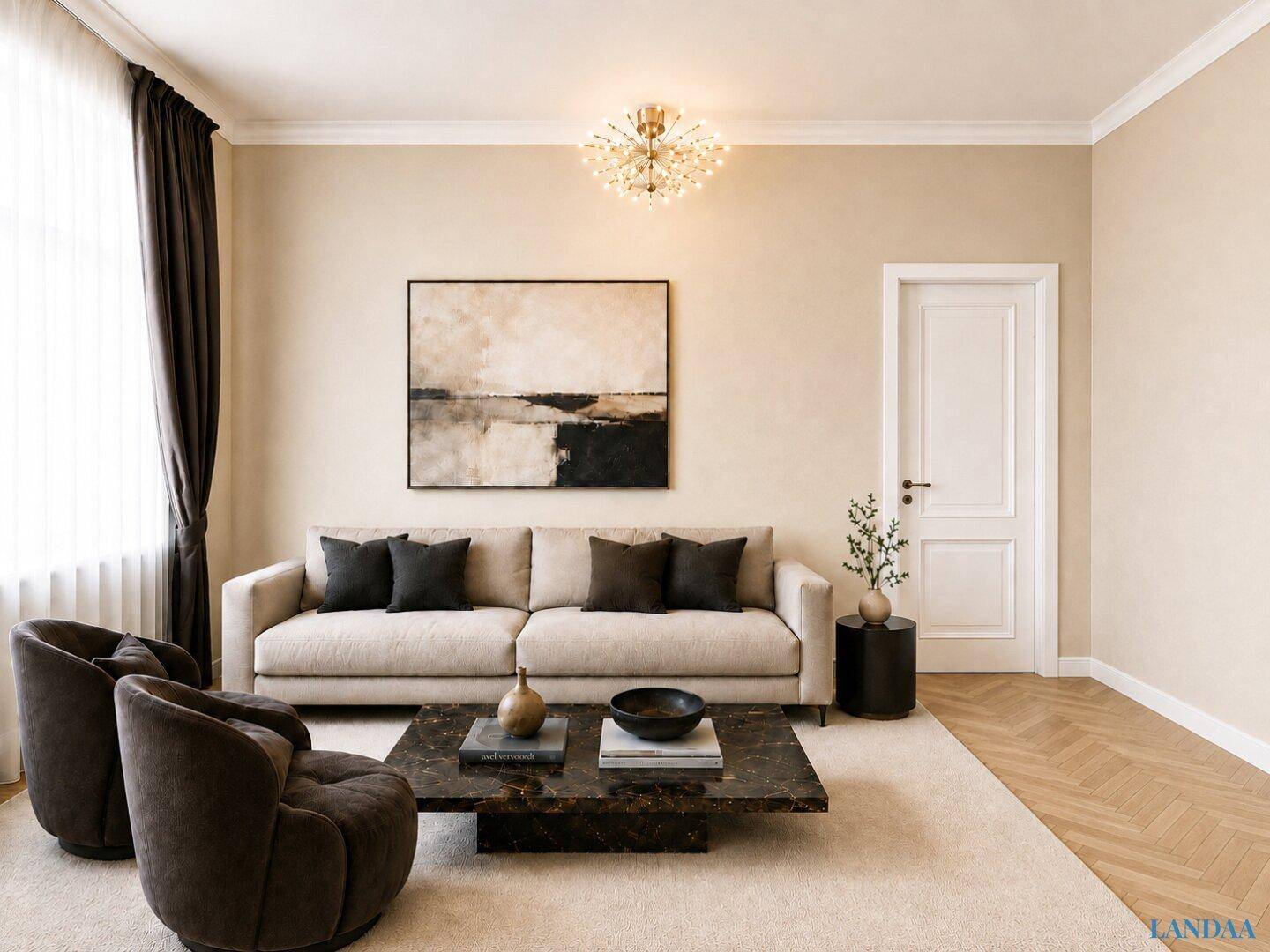 Gemütliches Wohnzimmer mit beigem Sofa, elegantem Couchtisch und Fischgrätparkett.