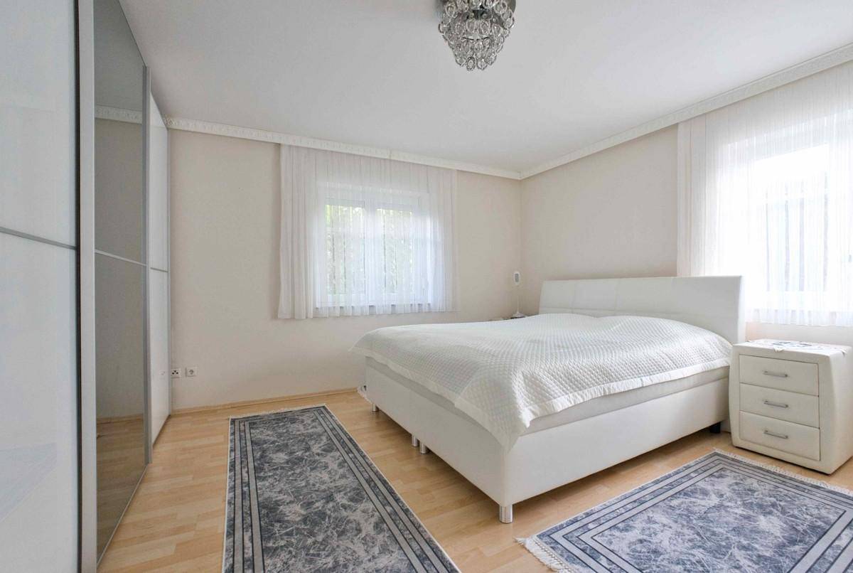 Zimmer 1 Wohnung EG