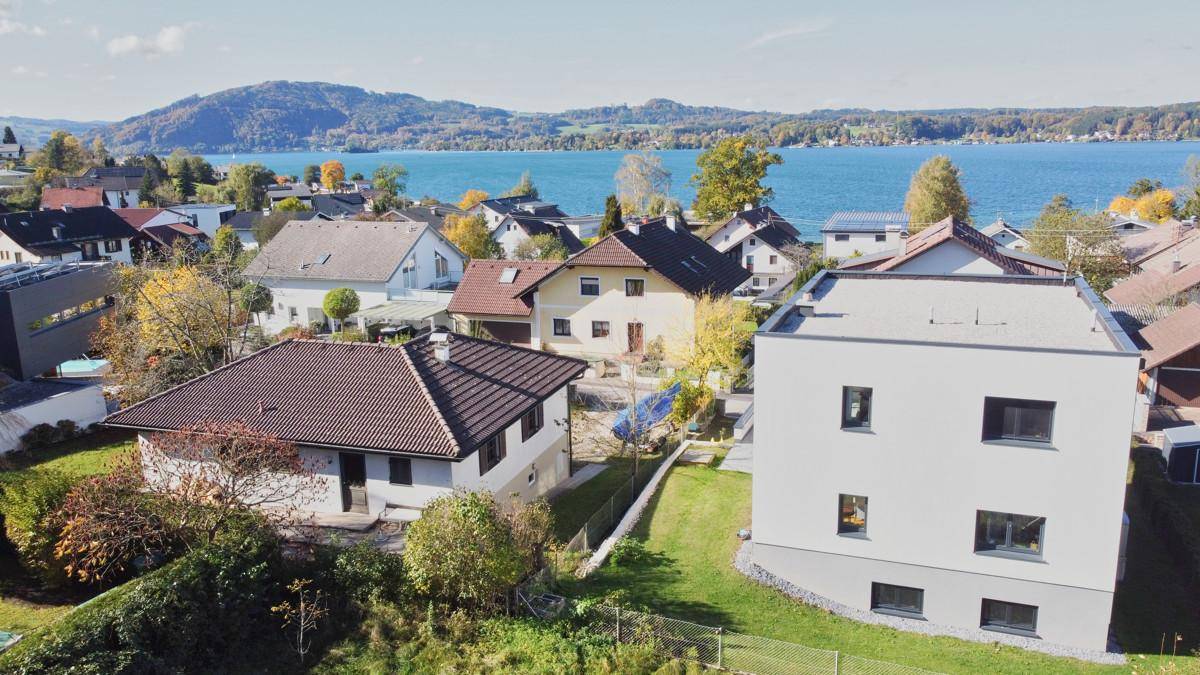 Grundstück