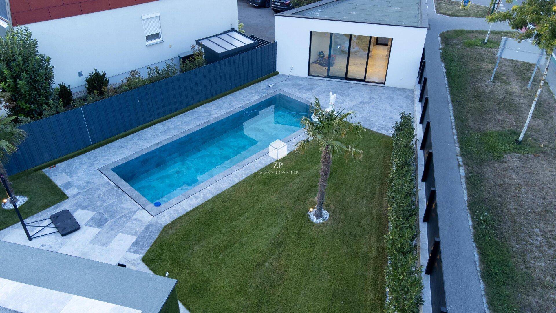 Pool-House