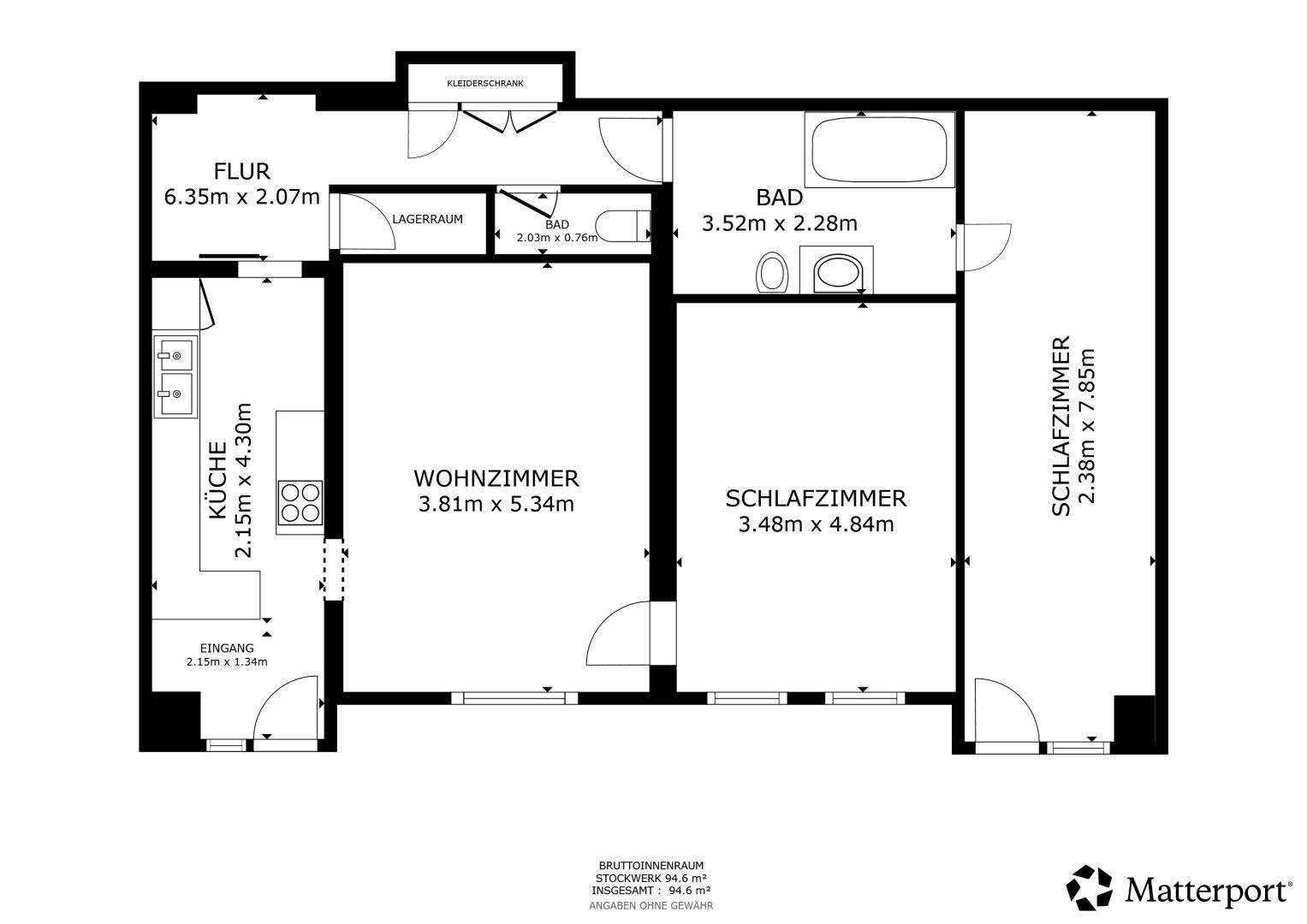 Grundriss des Erdgeschosses mit Küche, Wohnzimmer, zwei Schlafzimmern und Bad.