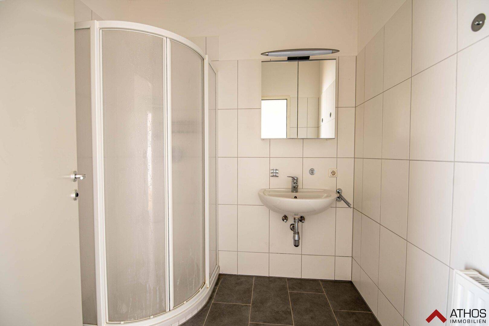 Bad mit Dusche