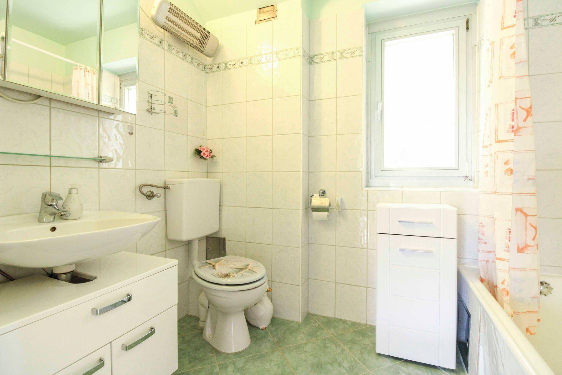 Badezimmer I