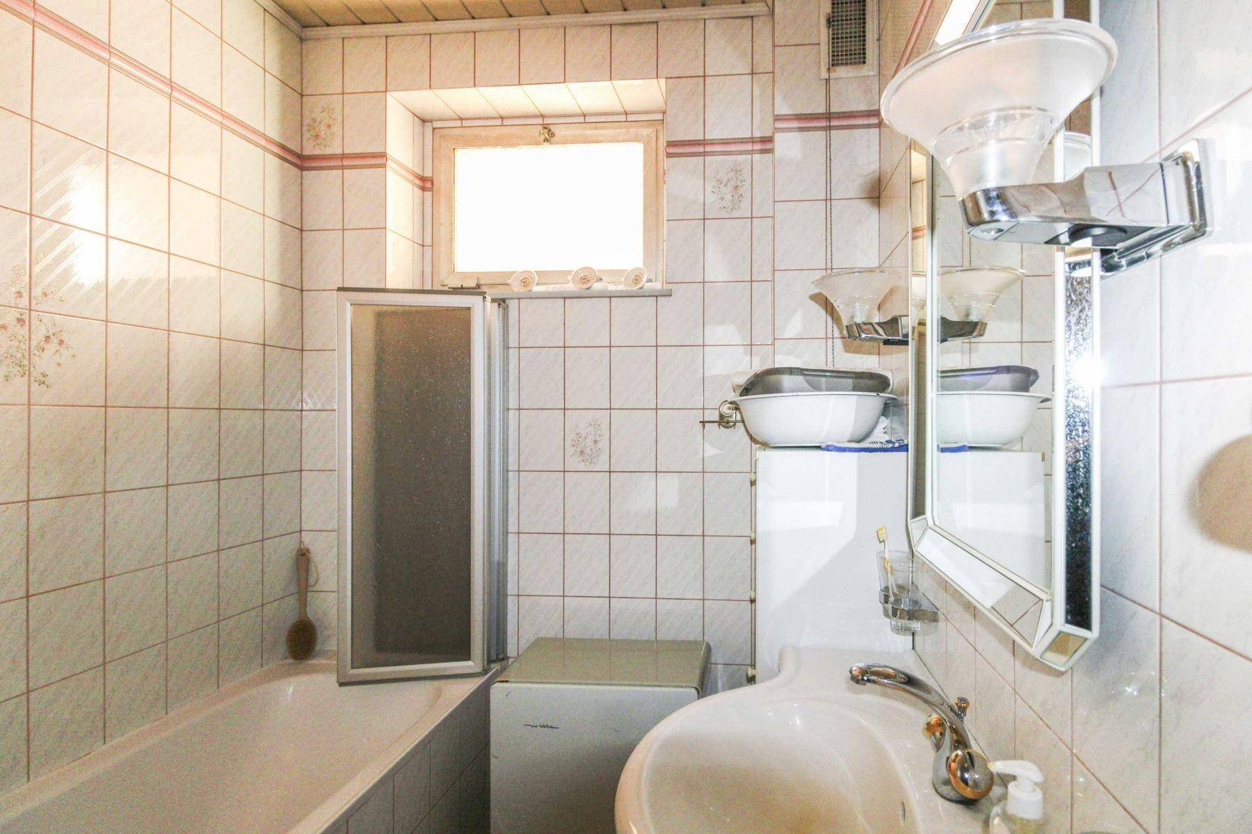 Badezimmer Wohnung 3 OG