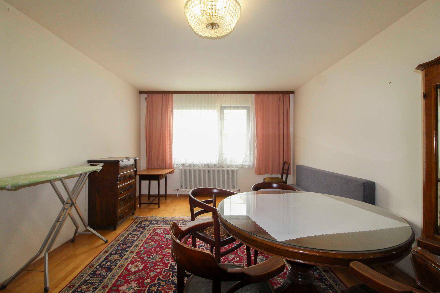 Wohnzimmer Bild 1