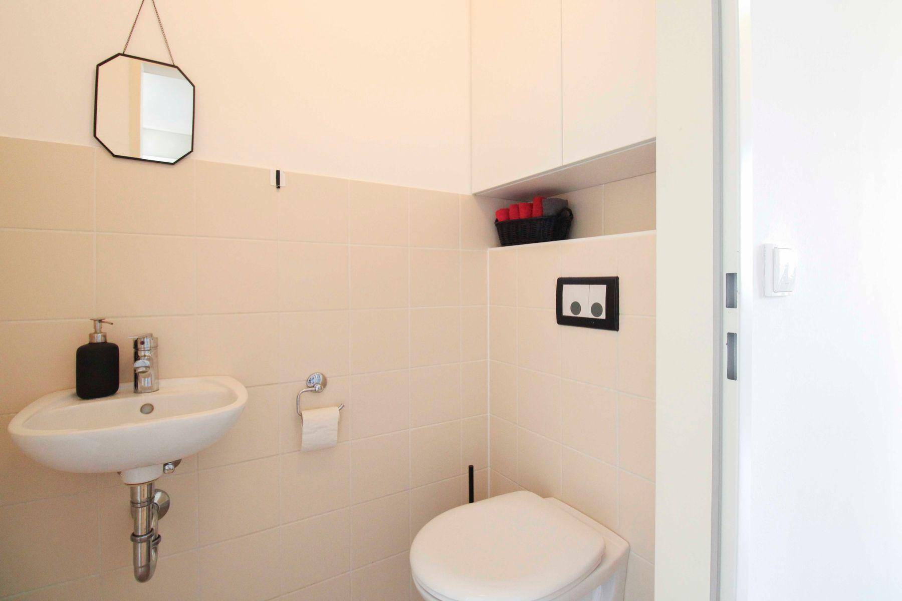 Ga¨ste WC